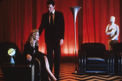 Twin Peaks - Fire Walk With Me (1992) | Pers: Sheryl Lee, Kyle Maclachlan, David Lynch, Kyle Maclachlan | Dir: David Lynch | Ref: TWI023AA | Photo Credit: [ The Kobal Collection / Lynch-Frost/Ciby 2000 ] | 